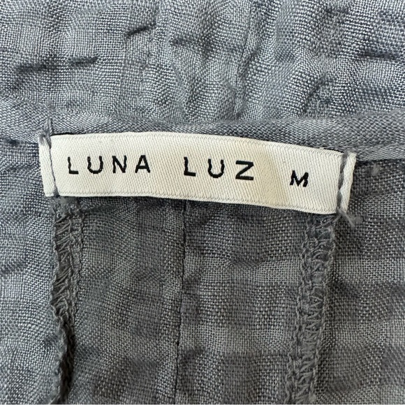 Luna Luz Linen Blend Textured Ruched Back Top - Picture 12 of 13